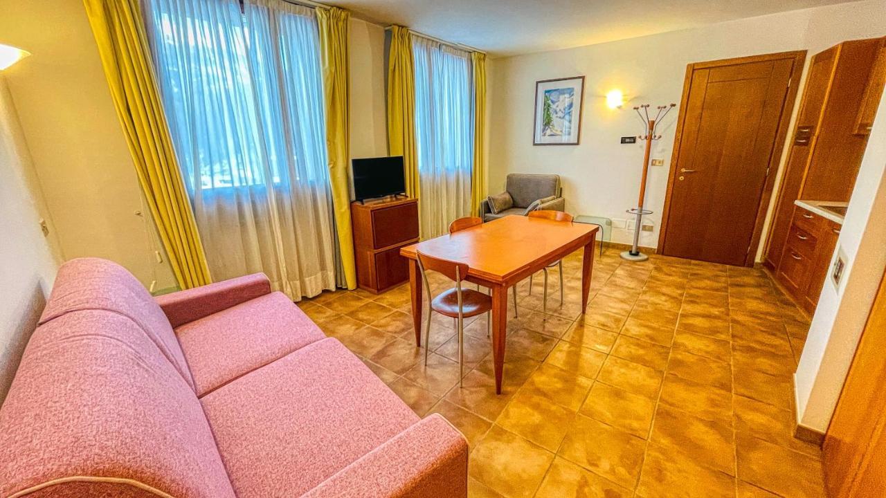 Appartamento Smith Erbaluce - Affitti Brevi Italia Bardonecchia Eksteriør billede